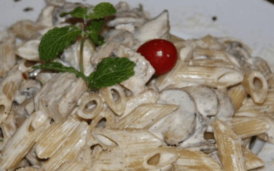 پنه آلفردو گوشت